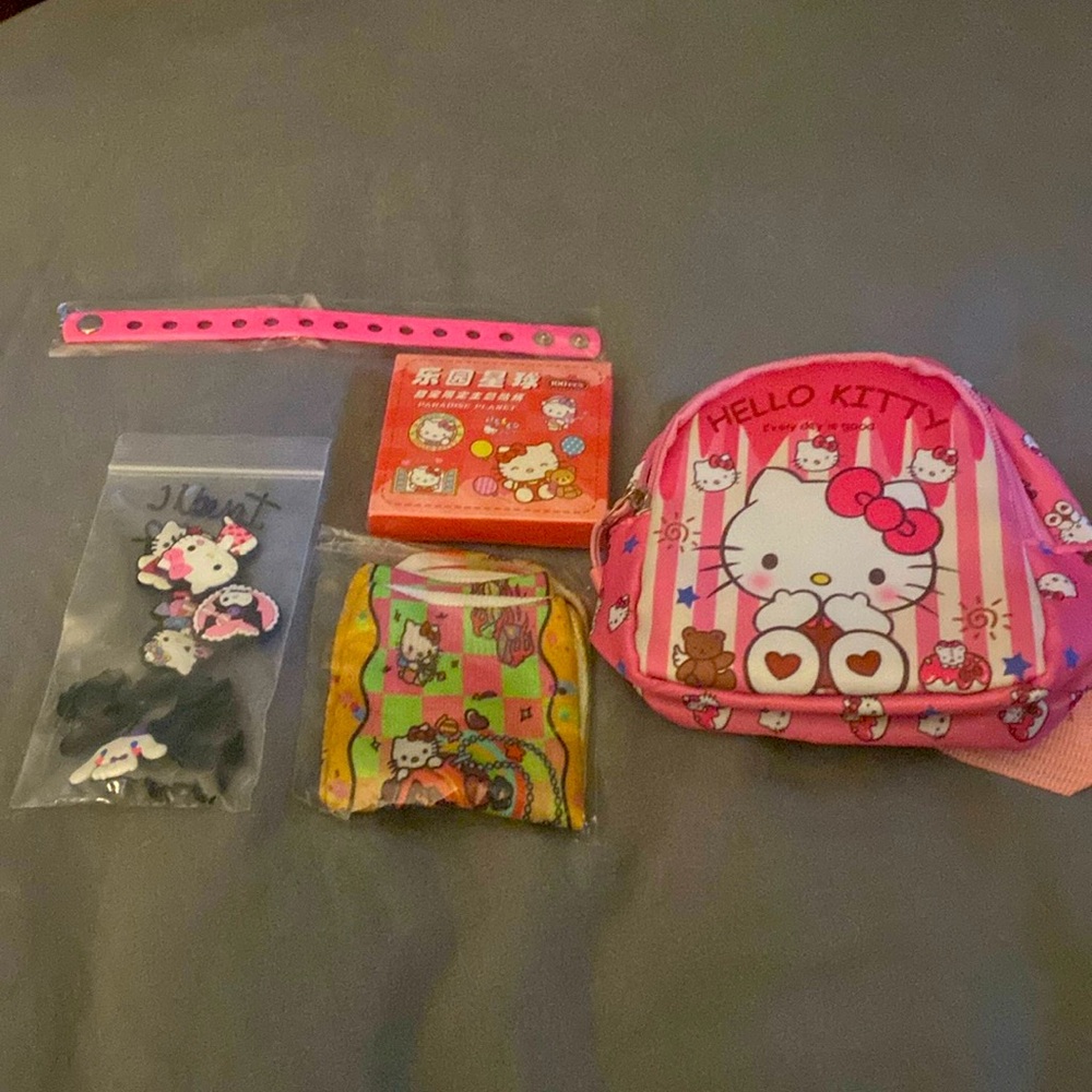 Hello kitty back pack bundle